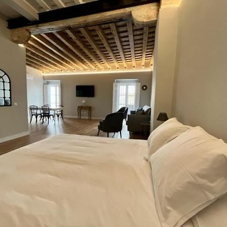 Ti1 Estiloso Loft 120M De La Catedral Tomas De Ibarra Street Seville Luaran gambar