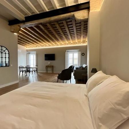 Ti1 Estiloso Loft 120M De La Catedral Tomas De Ibarra Street Seville Luaran gambar