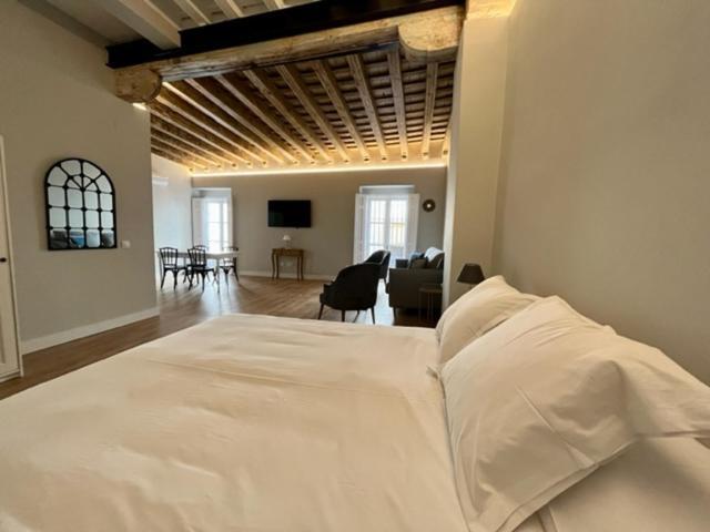 Ti1 Estiloso Loft 120M De La Catedral Tomas De Ibarra Street Seville Luaran gambar