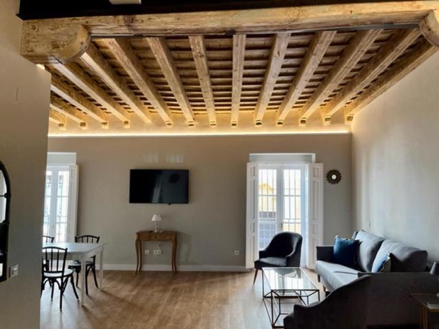Ti1 Estiloso Loft 120M De La Catedral Tomas De Ibarra Street Seville Luaran gambar
