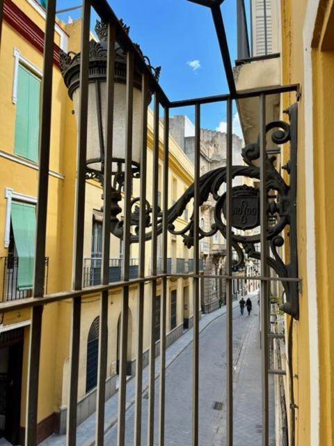Ti1 Estiloso Loft 120M De La Catedral Tomas De Ibarra Street Seville Luaran gambar